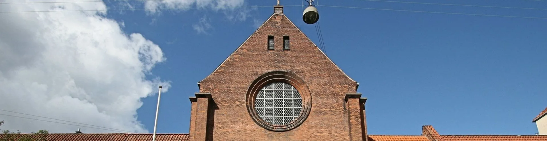 Facade opmåling af Samuels Kirke - Tvilum Landinspektørfirma A/S